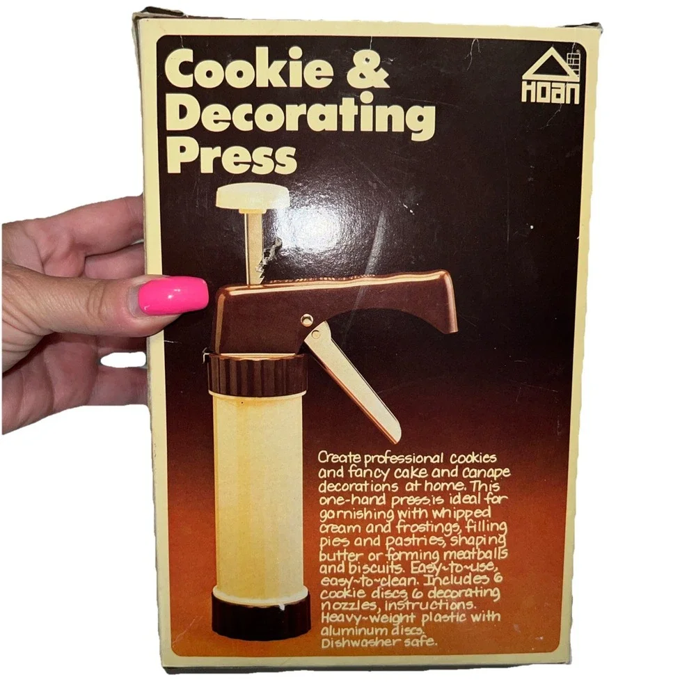 Vintage 1979 Hoan Cookie & Decorating Press 5 Discs & 6 Nozzles Missing One Disc
